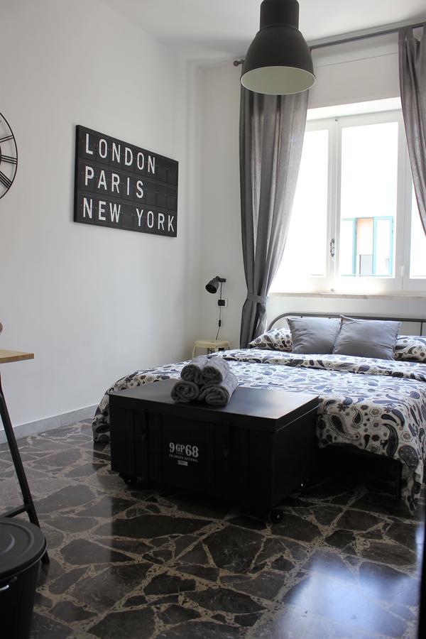 Wanderlust B And B Lecce Bagian luar foto
